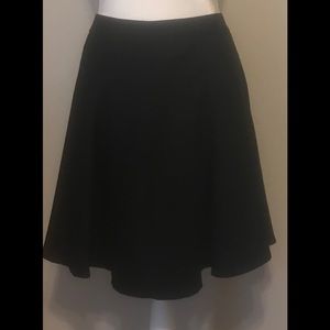 Large plete, linen look, midi skirt.